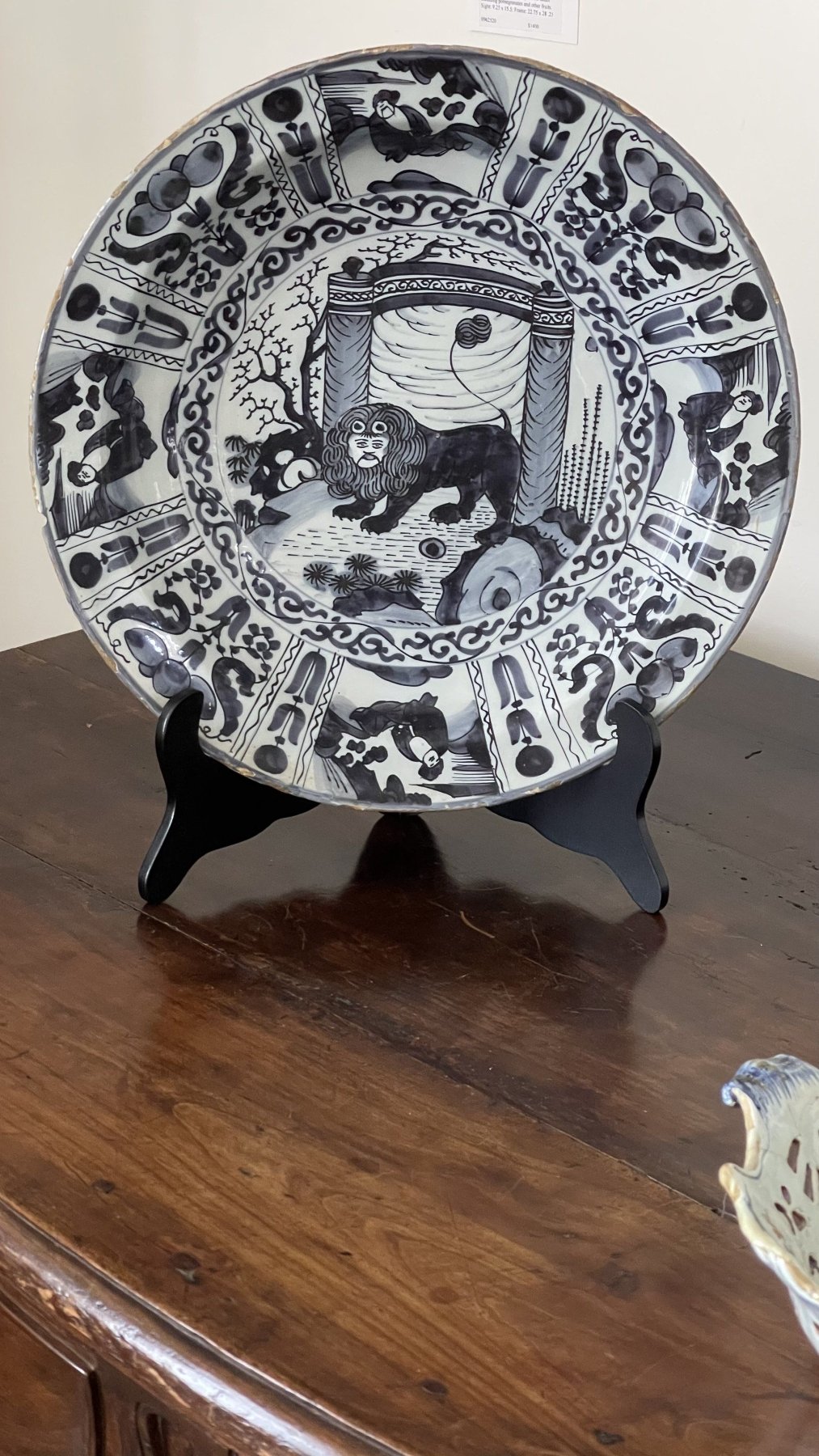 17TH CENTURY DUTCH DELFT CHARGER - Helen Storey Antiques