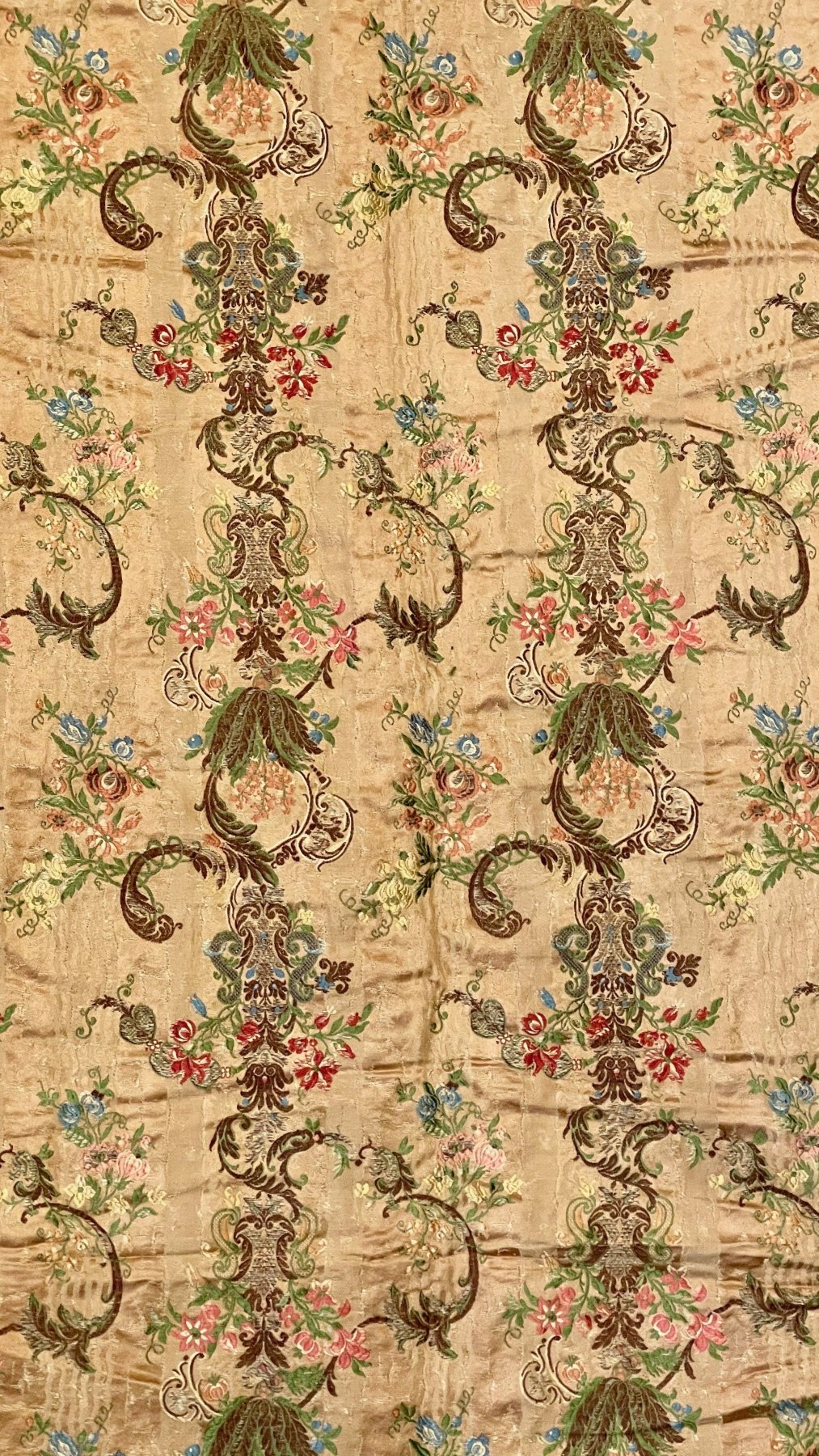 18TH CENTURY FRENCH SILK BROCADE FLORAL TEXTILE - Helen Storey Antiques