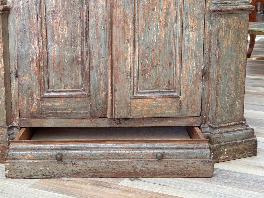 18th century Italian armoire, Tuscany - Helen Storey Antiques