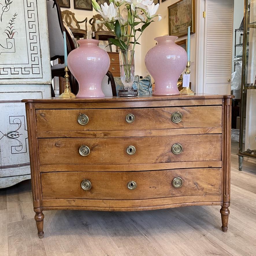 18TH CENTURY ITALIAN SERPENTINE FRUITWOOD COMMODE - Helen Storey Antiques