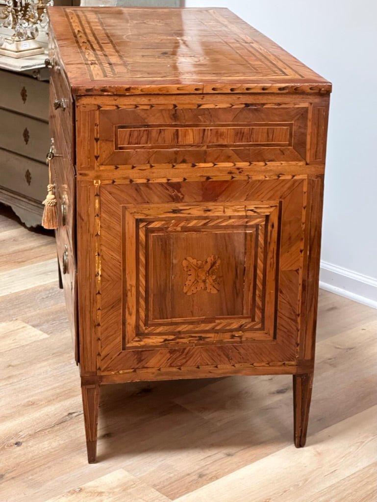 18th Century Northern Italian Neoclassical Chest of Drawers - Helen Storey Antiques