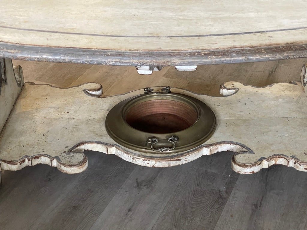 18th Century Painted Italian Baroque Oval Dropleaf Dining Table - Helen Storey Antiques