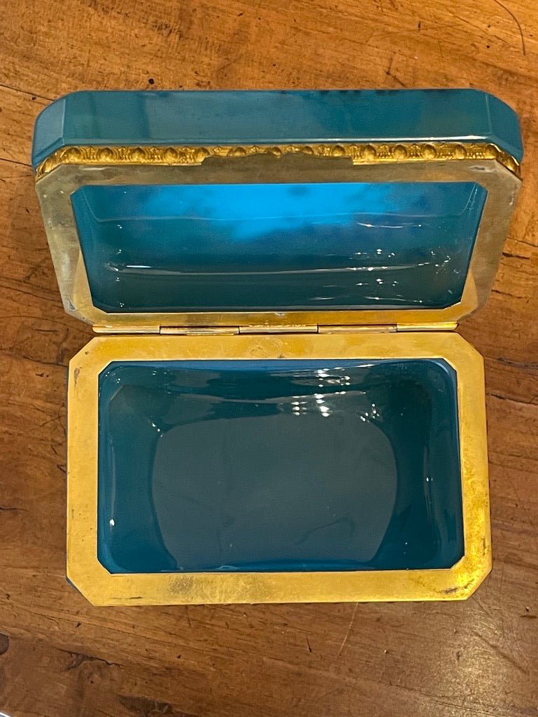 19TH CENTURY BLUE OPALINE BOX - Helen Storey Antiques