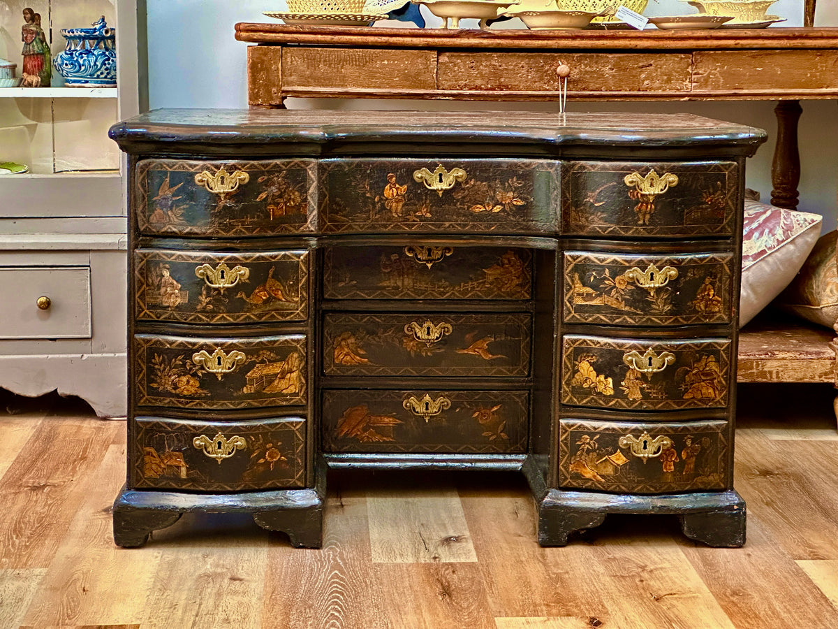 18th Century French Louis XV Chinoiserie Desk