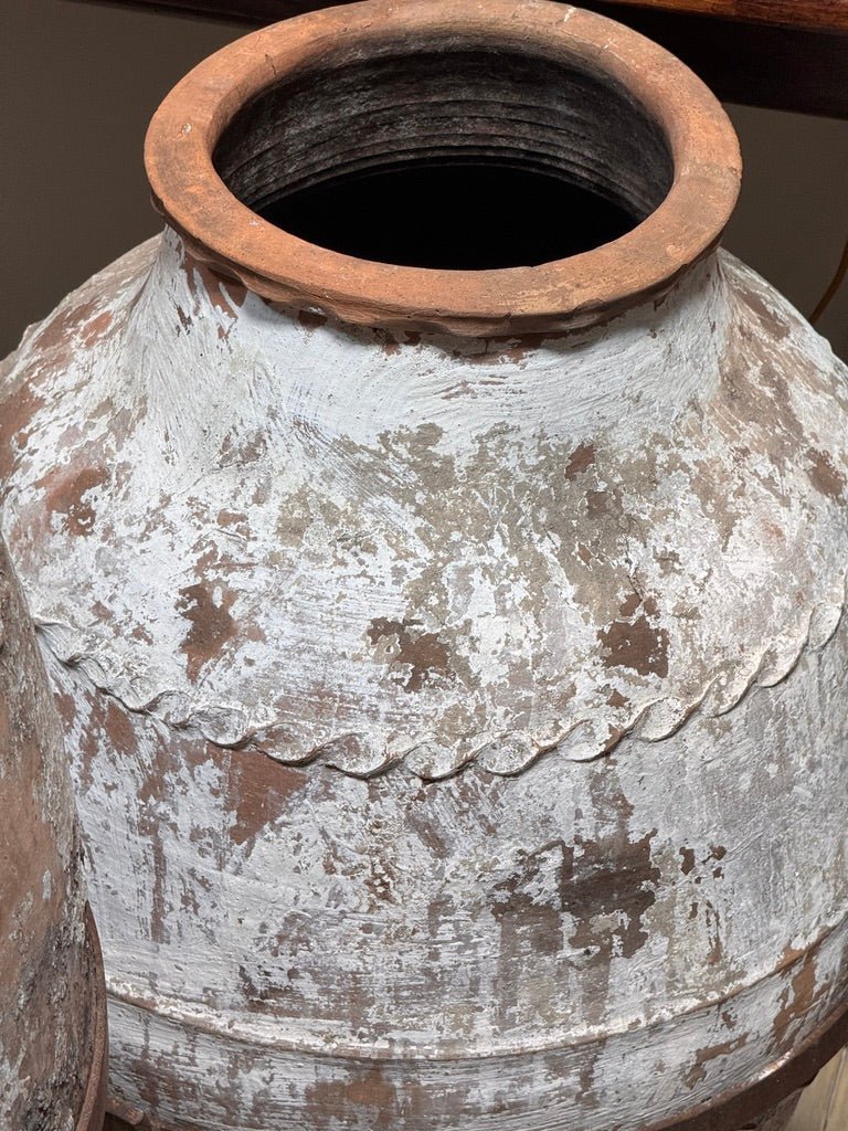 An 18th century Anatolian terracotta storage jar - Helen Storey Antiques