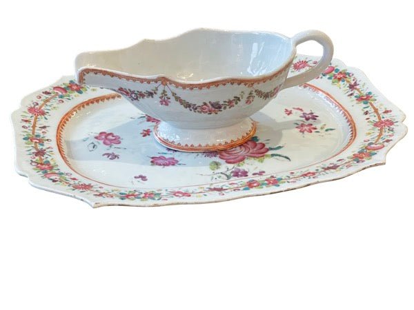 CHINESE EXPORT FAMILLE ROSE PLATTER &amp; MATCHING SAUCE BOAT - Helen Storey Antiques