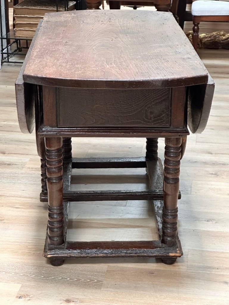 Early Italian Walnut drop leaf table, 18th Century - Helen Storey Antiques