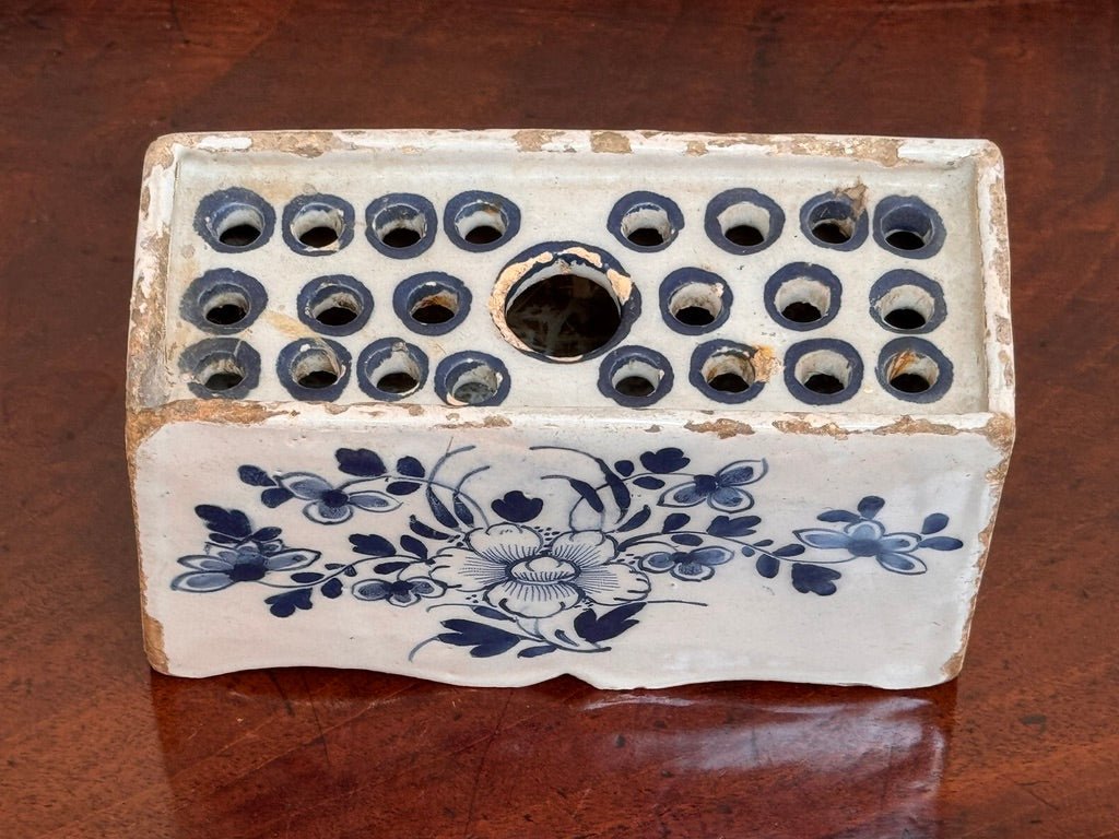 English Delft Flower brick, c. 1760, Floral decoration - Helen Storey Antiques