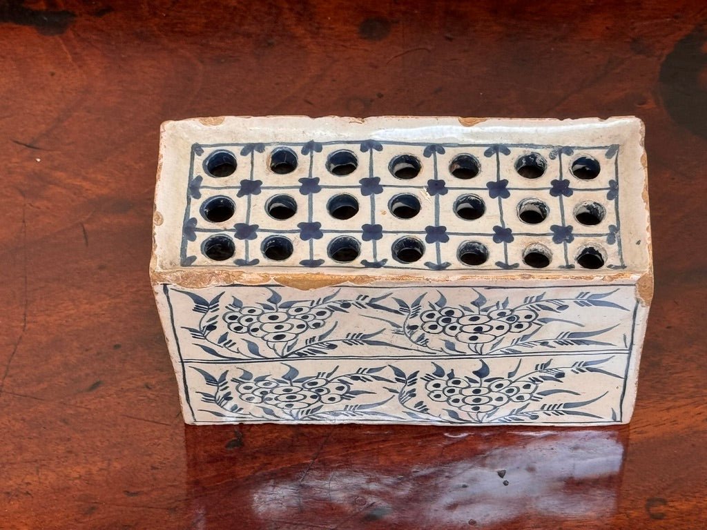 English Delft Flower brick, &quot;strawberry&quot; pattern, c. 1760 - Helen Storey Antiques