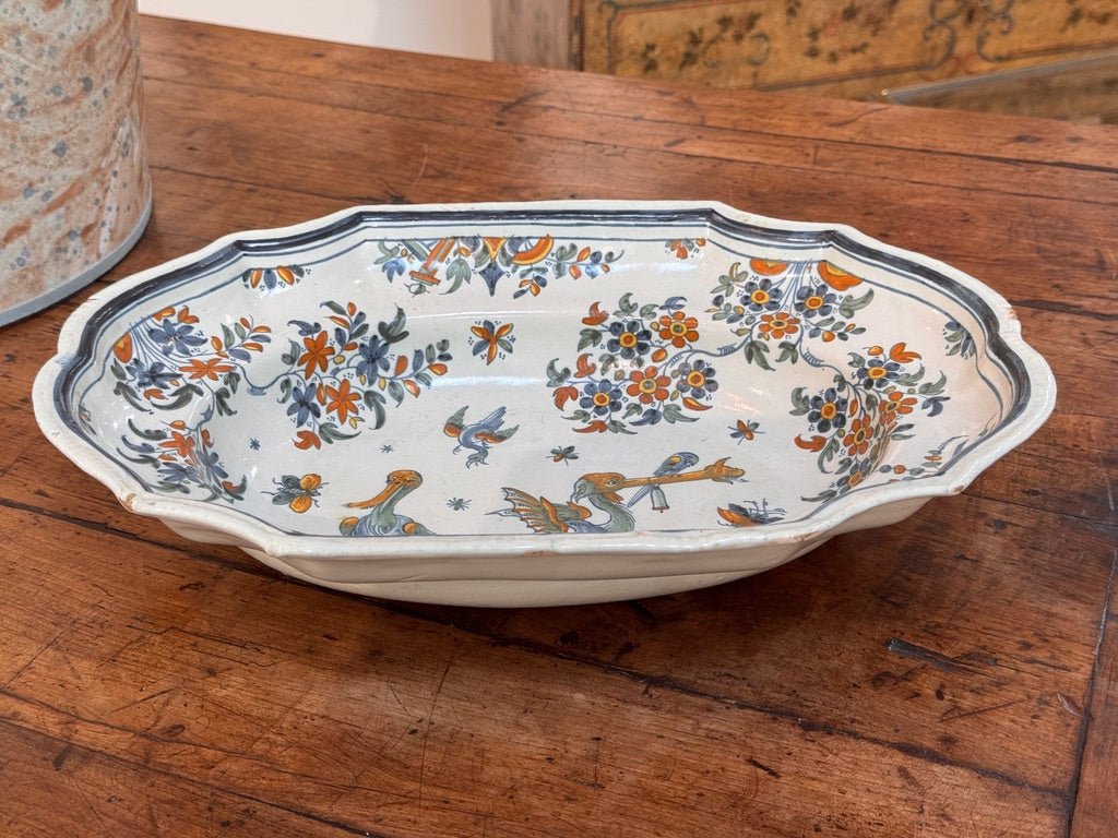 Faience Chinoiserie Dish Alcora Spain, c. 1735-1760 - Helen Storey Antiques