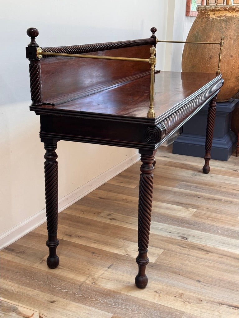Fine and rare Irish server, sideboard, Dublin c. 1790 - 1810. - Helen Storey Antiques