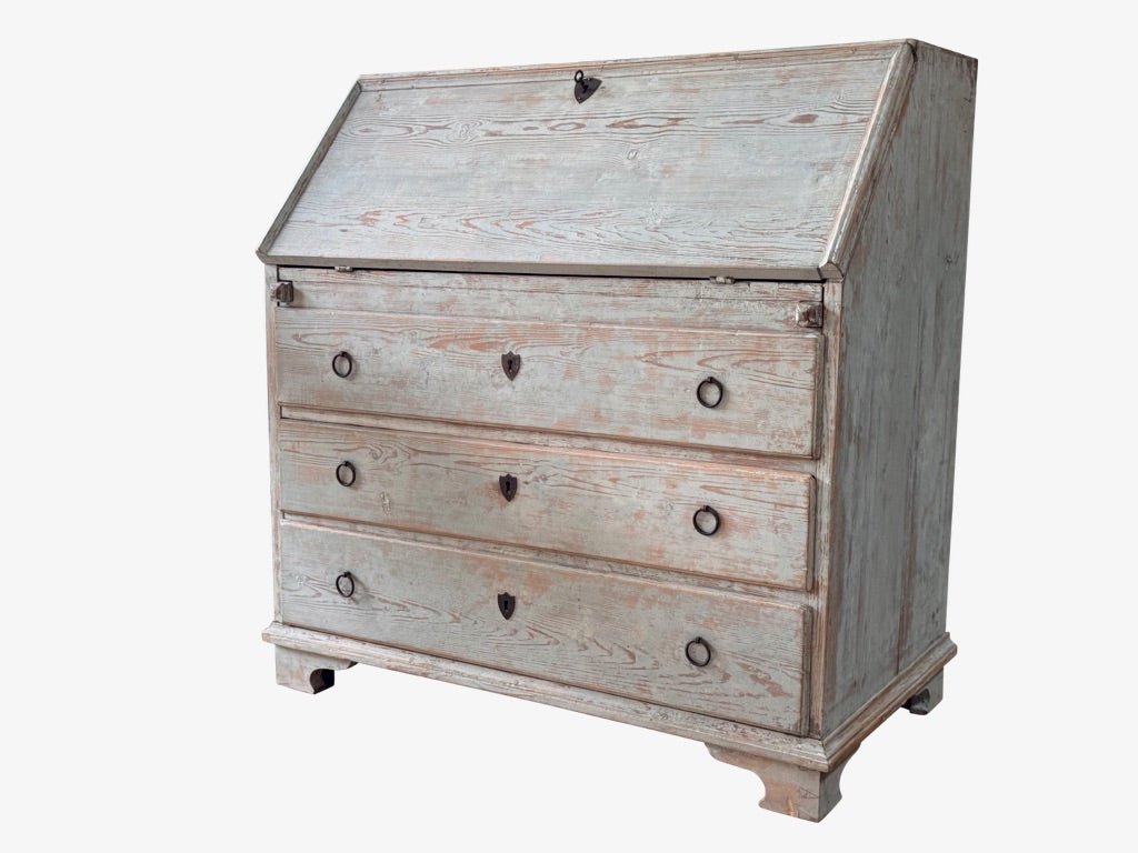 Fine Swedish drop-front slant-front desk, 18th-early 19th Century