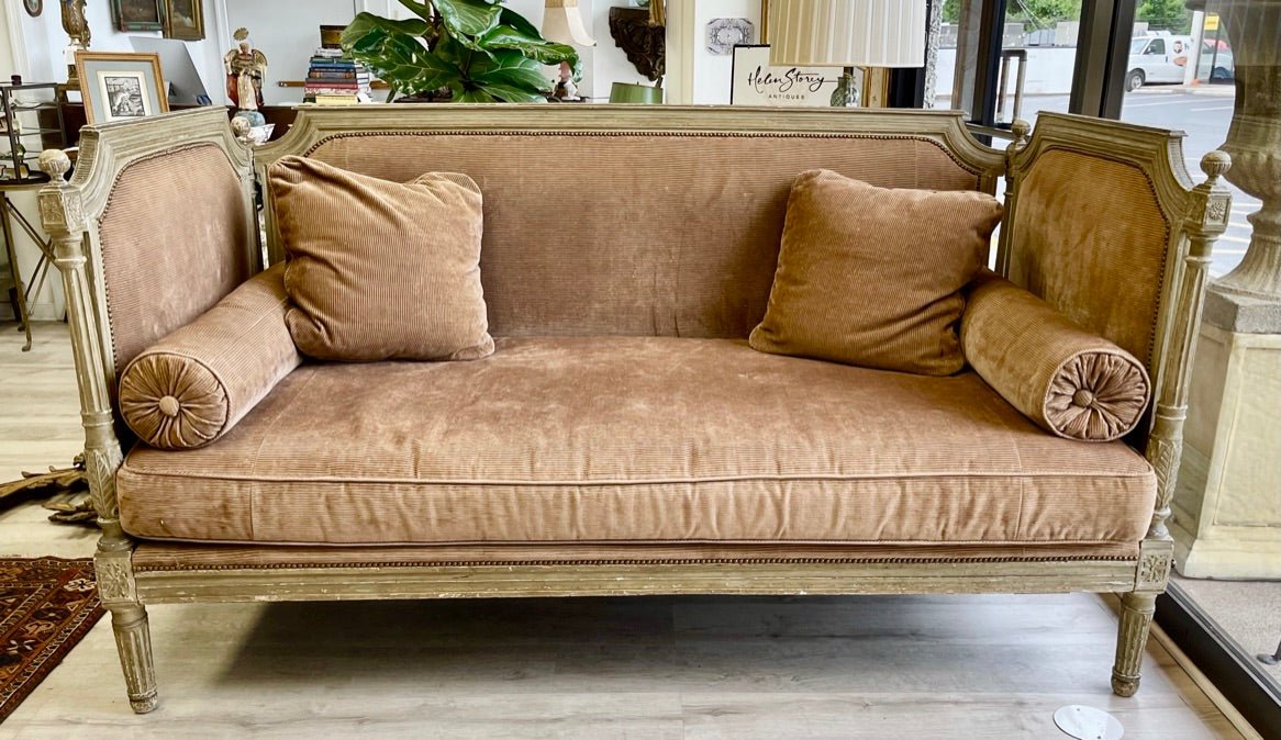 FRENCH PROVINCIAL DAYBED - Helen Storey Antiques