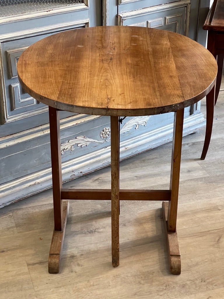 FRENCH PROVINCIAL OVAL TILT - TOP WINE TASTING TABLE - Helen Storey Antiques