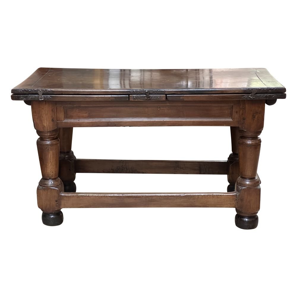 Late 16th - early 17th Century French Walnut Extending Table - Helen Storey Antiques