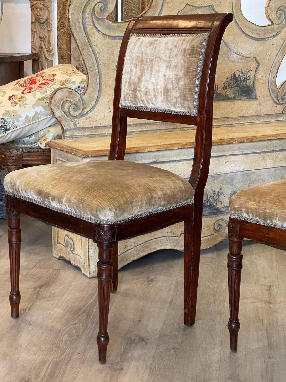 LATE 18TH - EARLY 19TH CENTURY PAIR OF FRENCH DIRECTOIRE MAHOGANY SIDE CHAIRS - Helen Storey Antiques