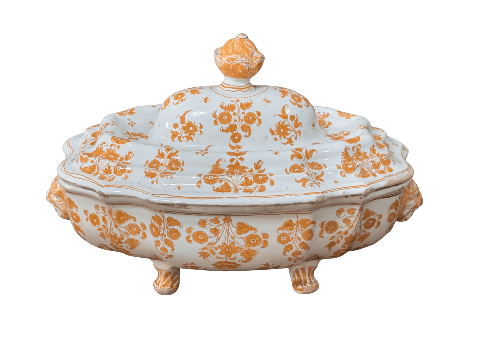 Moustiers Faience footed tureen and cover, c. 1760.