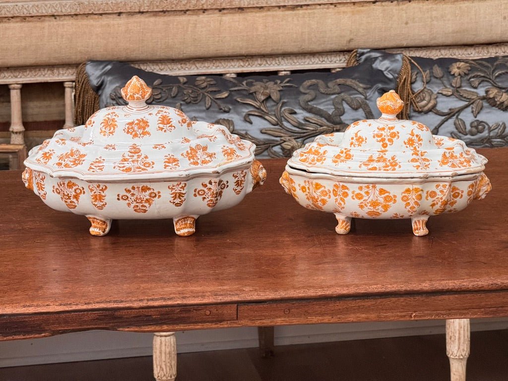 Moustiers Faience footed tureen and cover, c. 1760. - Helen Storey Antiques