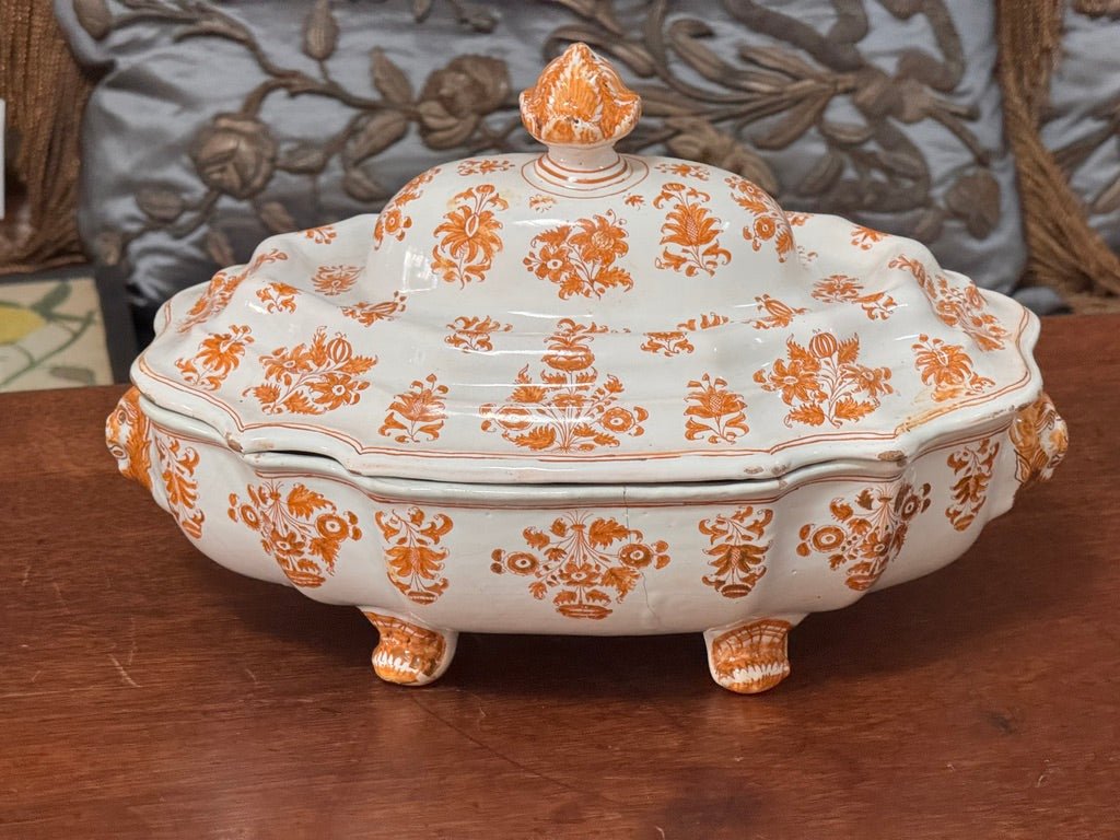 Moustiers Faience footed tureen and cover, c. 1760, France - Helen Storey Antiques