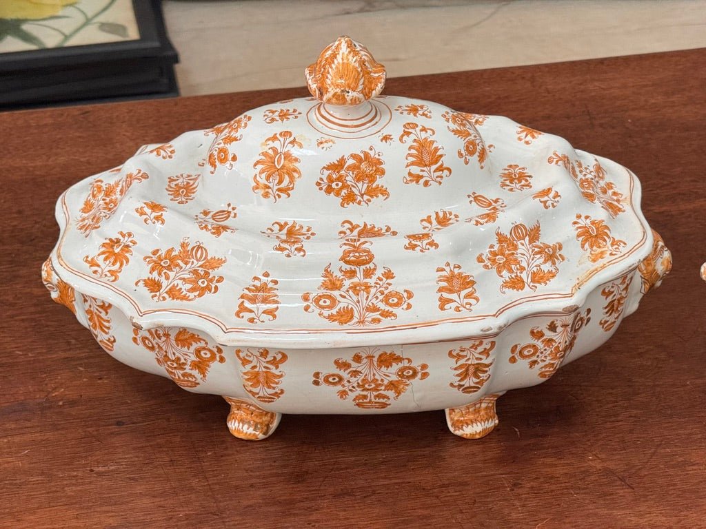 Moustiers Faience footed tureen and cover, c. 1760, France - Helen Storey Antiques
