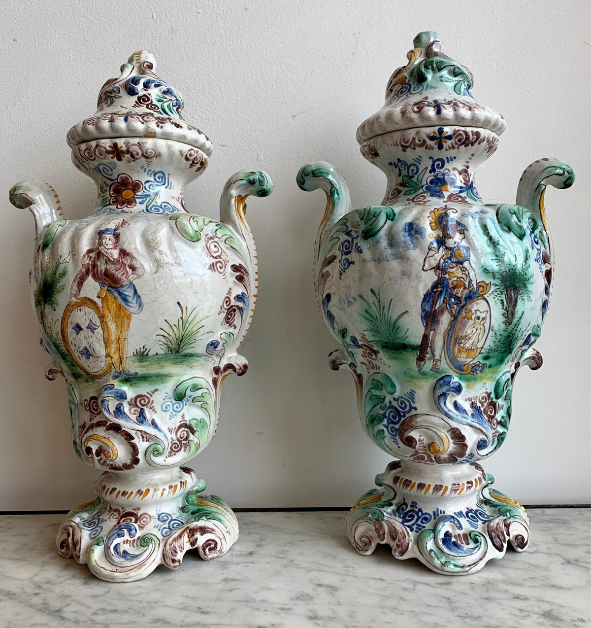 PAIR OF 18TH CENTURY ITALIAN FAIENCE VASES WITH LIDS - Helen Storey Antiques