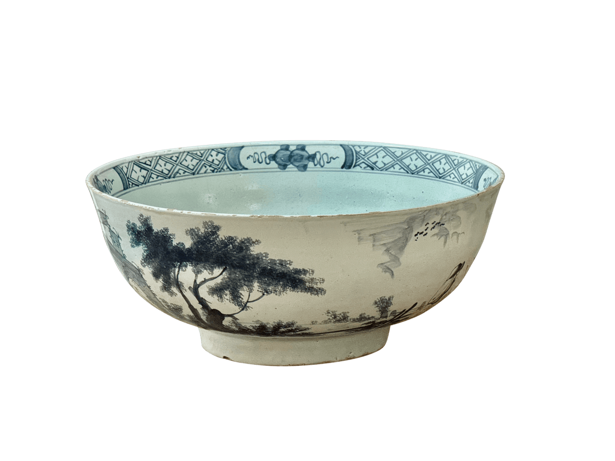 Rare English Delft bowl, London, c. 1770, Blue and white - Helen Storey Antiques