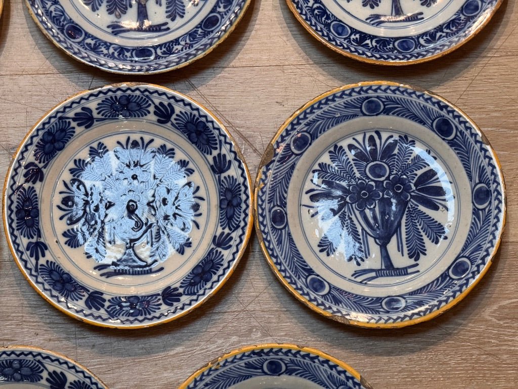 Set of 12 Delft tin-glazed blue and white plates, 18th Century - Helen Storey Antiques