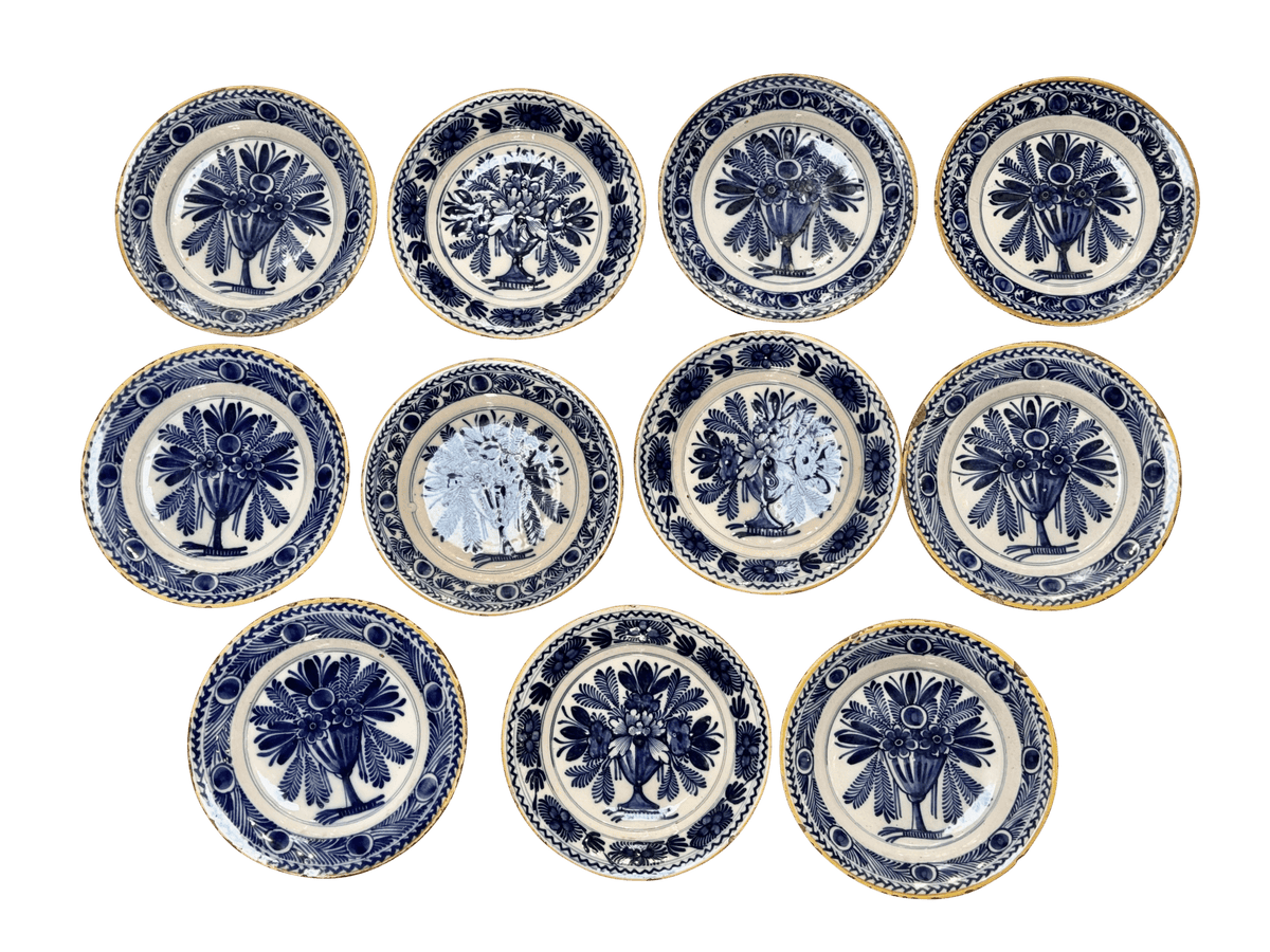 Set of 12 Delft tin-glazed blue and white plates, 18th Century - Helen Storey Antiques