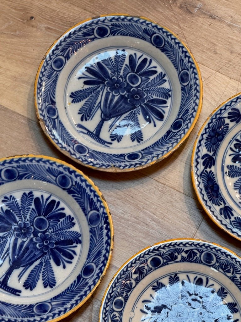 Set of 12 Delft tin-glazed blue and white plates, 18th Century - Helen Storey Antiques