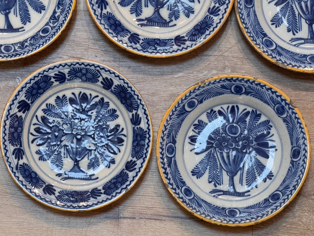 Set of 12 Delft tin-glazed blue and white plates, 18th Century - Helen Storey Antiques