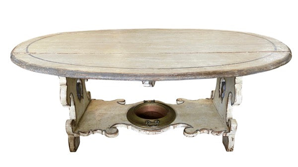 18th Century Painted Italian Baroque Oval Dropleaf Dining Table