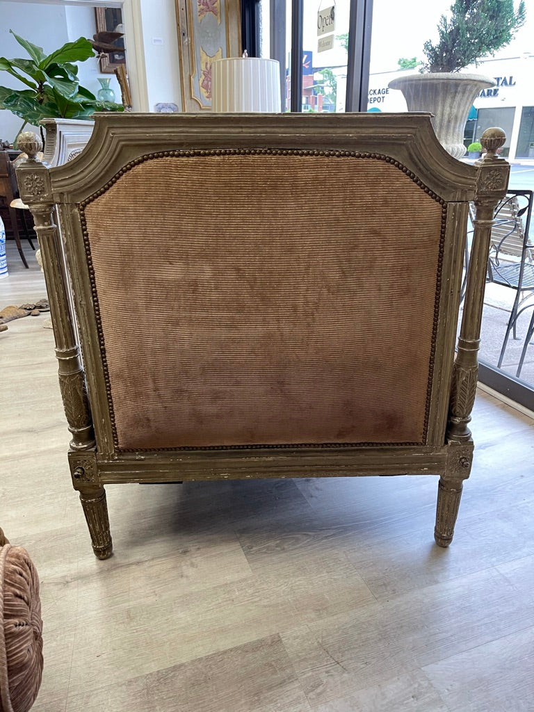 FRENCH PROVINCIAL DAYBED