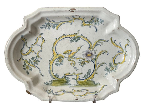 18TH CENTURY MOUSTIERS OVAL PLATTER