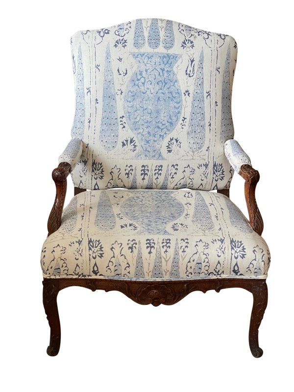 19TH CENTURY LOUIS XV FRENCH BEECHWOOD FAUTEUIL