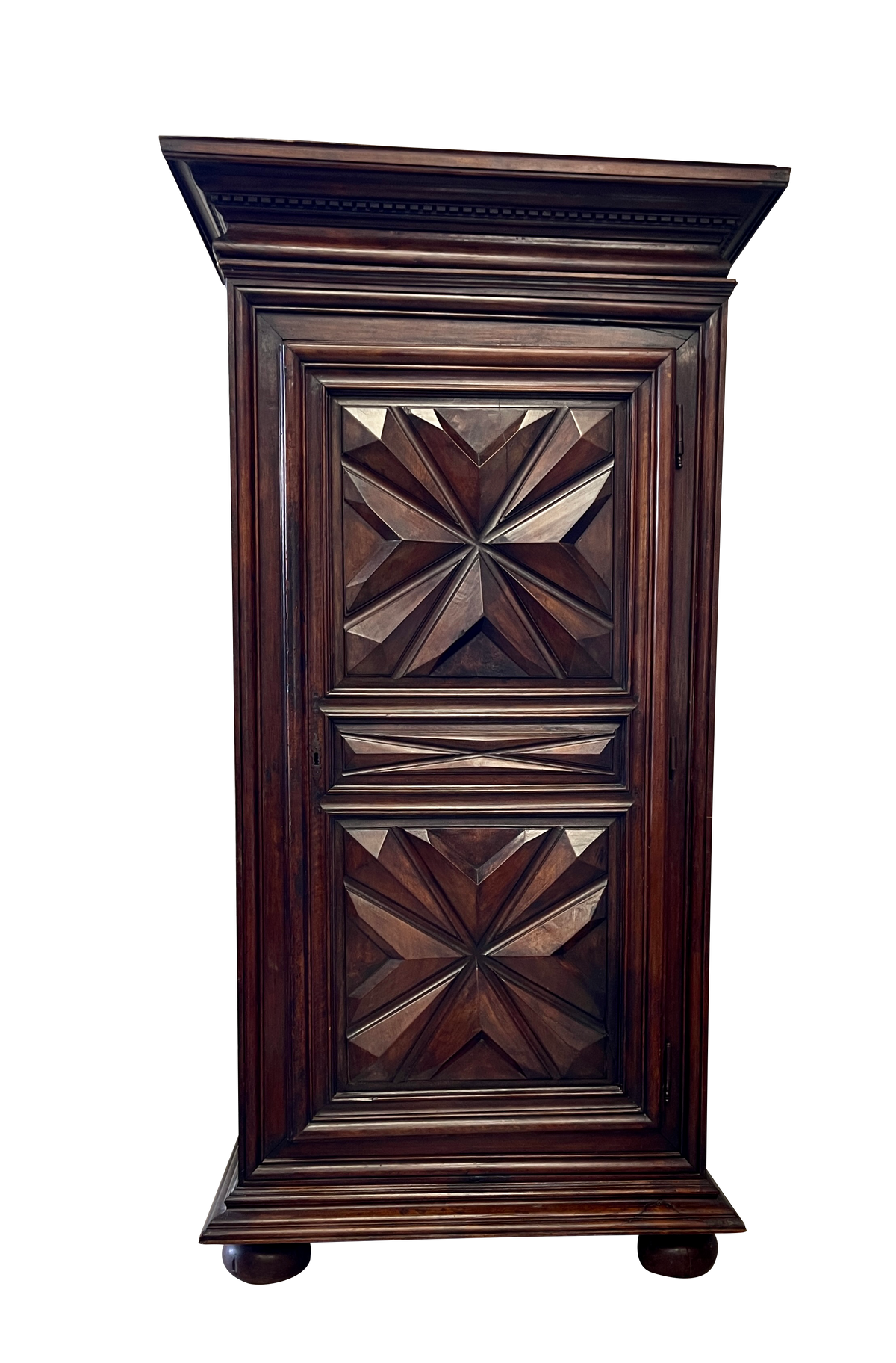 Louis XIV, 17th Century French small armoire - Homme-debout
