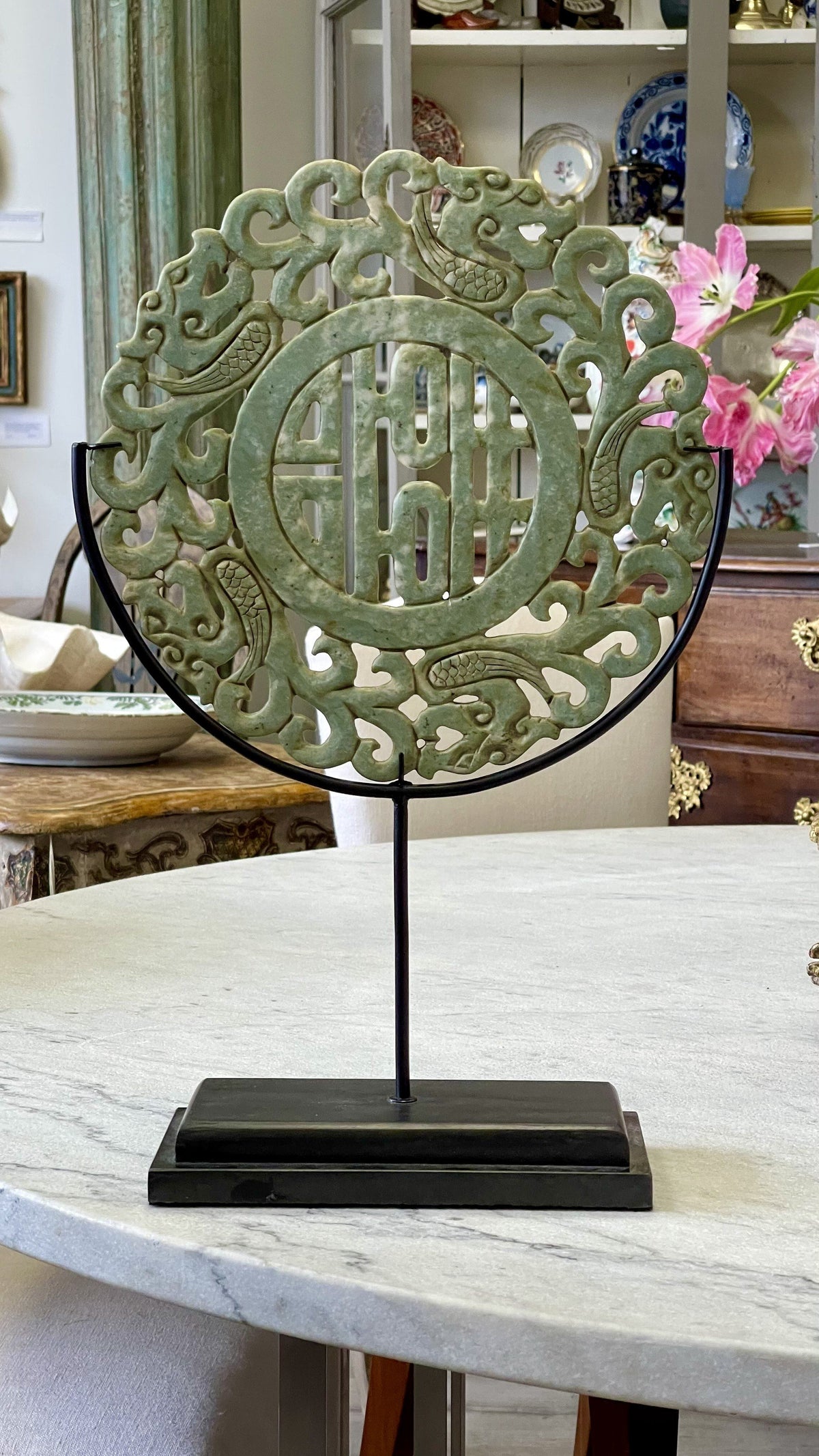 Sculptural - CARVED CHINESE MEDALLION ON STAND