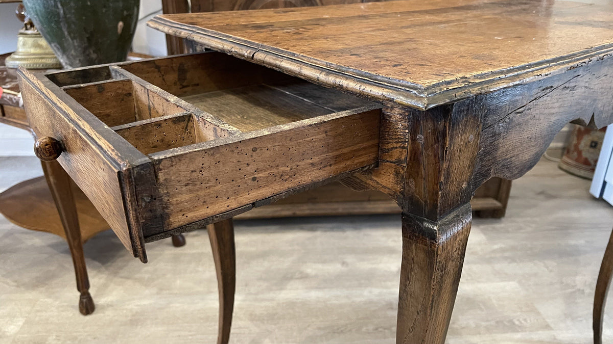 Table - 18TH CENTURY FRENCH WALNUT WRITING SIDE TABLE
